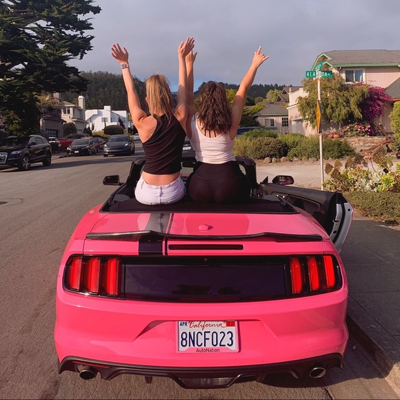 check out my closet! 🤓🤓 - Picture 3 of 3